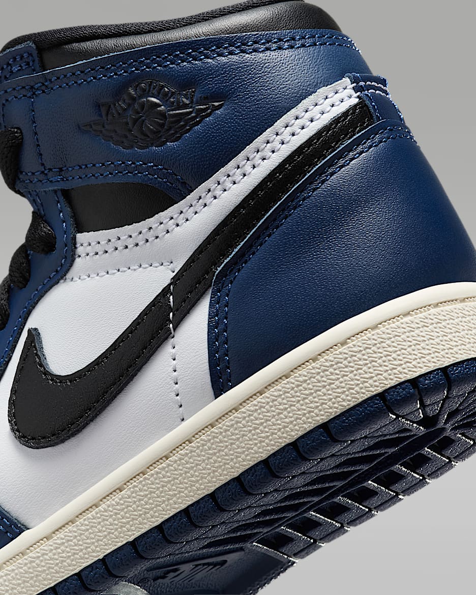 Jordan 1 Retro High OG Midnight Navy Little Kids Shoes. Nike
